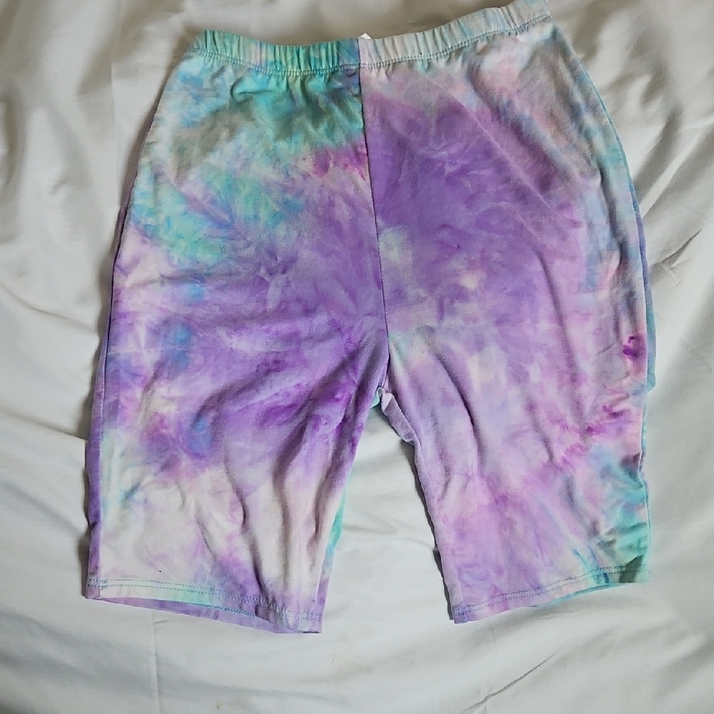 Tie-Dye Shorts in Purple and Blue